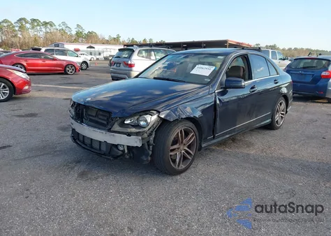2013 Mercedes-Benz C 250 Luxury/Sport from USA, damaged, VIN WDDGF4HB7DA865676